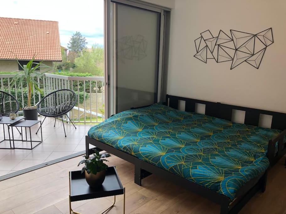 Studio Moderne, Terrasse Et Parking Romans-sur-Isère Dış mekan fotoğraf